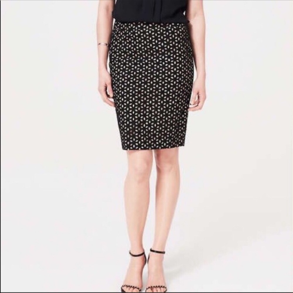 LOFT • Eyelet pencil skirt
